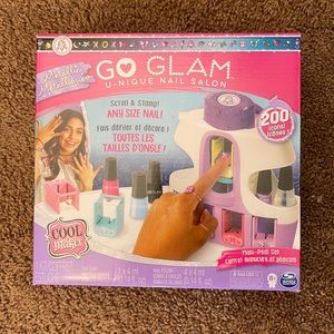 TRADED * New and sealed nail kit designer stamper for nails